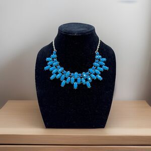 NWOT Windham Teal Blue Marquiose Stone Cluster Bib Necklace